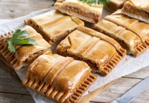 De la cocina tradicional a tu mesa: cómo amasar y hornear una empanada de atún con acabado profesional