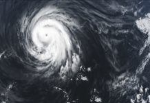 El huracán Marie sube a categoría 2 y amenazâ el noroeste de México con fuertes precipitaciones