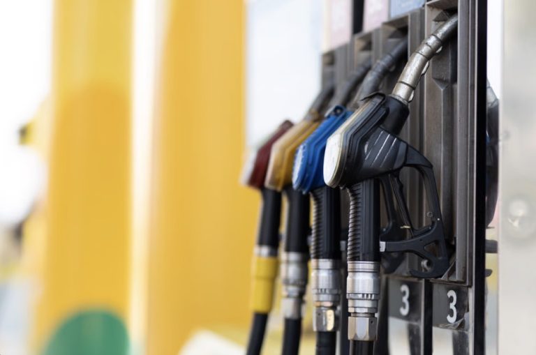 El precio de la gasolina en EE. UU. marca un récord histórico para el fin de semana del Labor Day