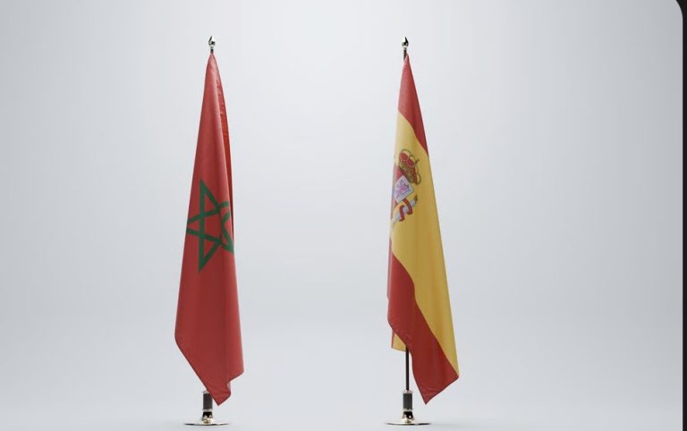 El Gobierno español asume el control del puerto de Ceuta para instalar un campamento de acogida de migrantes