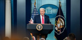Donald Trump rechaza la propuesta de Irán sobre el estrecho de Ormuz pero prevé retomar el diálogo esta semana
