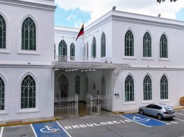 Rehabilitan las áreas de las 32 especialidades médicas del Hospital José María Vargas dentro del plan integral de recuperación