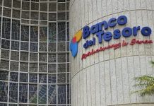 Banco del Tesoro otorgó financiamientos del Plan Venezuela Renace a familias afectadäs por eventos sísmicøs