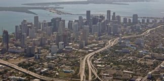 Temor a las redadas de ICE altera la rutina y limita la movilidad de los venezolanos en Doral