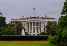 Casa Blanca retira la nominación de Lance Schroyer para dirigir el ICE tras meses de bloqueo en el Senado