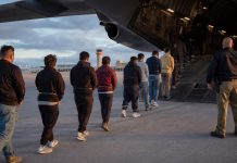 Tribunal de Apelaciones de Estados Unidos rechaza de forma unánime la política de deportacionës a terceros países impulsada por el presidente Donald Trump