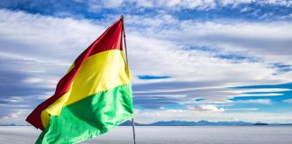 Senado de Bolivia aprueba histórico crédito del FMI por 1.900 millones de dólarës para respaldar las reformas económicas en medio de fuertës tensionës políticas