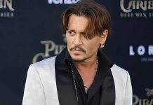 Johnny Depp inaugura exposición de pintura en Shanghái con la vista puesta en España y México