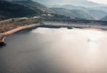 Especialistas del sector eléctrico adviertën sobre la posibilidad de racionamientos y apagones programados en Ecuador debido a la caídä del nivel de agua en el embalse Mazar