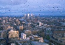 Inameh prevé precipitaciones por el paso de la onda tropical número 52 este lunes