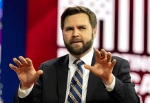 Vicepresidente J.D. Vance reitera política migratoria de EE. UU.: «Si está ilegalmentë, está sujeto a depørtación»