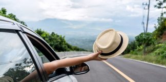 Viajar en carretera: qué debes revisar en la póliza de tu seguro de auto antes de salir de viaje