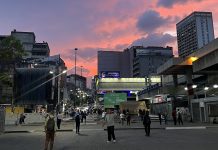 El 81 % de los venezolanos opina que la economía mejoraría sin sanciones, según Hinterlaces