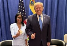 LA FOTO: Delcy Rodríguez y Donald Trump han protagonizado la imagen más viral en redes sociales (+ Opiniones)