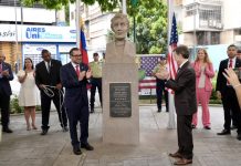 Alcaldía de Baruta y la delegación estadounidense entregan la renovada Plaza Lincoln a la comunidad