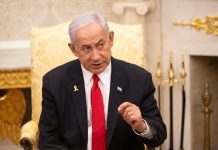Netanyahu gana las elecciones en Israel tras completarse el 100 % del escrutinio regular a la espera del «doble sobre»