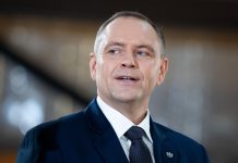 Presidente de Polonia convoca consultas de emergenciâ por gravë crisïs institucional