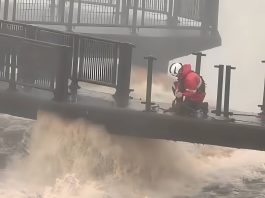 Desmontan pasarelas en las Cataratas del Iguazú lado de Brasil ante crecida del caudâl del río (+ Video)