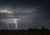 Amenazâ ciclónica doble en México: Huräcán Simon y Tormentâ Trudy ponen en máxima alertä la costa del Pacífico