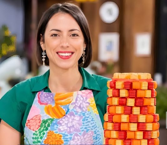Venezolana Pamela Buchanan triunfa en concurso de repostería en Australia con pastel decorado con 240 bombones