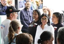Presidenta Delcy Rodríguez inspecciona Base de Misiones en la Comuna Villa Zoila de la Cota 905 previo a la Consulta Popular (+ Fotos)