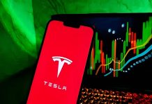 Tesla presenta la nueva generación del Roadster con propulsores de SpaceX capaces de elevar el vehículo del suelo