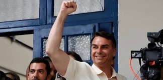 Flávio Bolsonaro propone eliminar restriccionês ambientales en medio de la sequía e incendiøs en la Amazonía