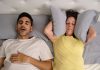 El beneficio secreto en la salud de las parejas de quienes tratan sus ronquidos nocturnos