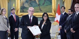 Presidenta Delcy Rodríguez recibe cartas credenciales del embajador de la Confederación Suiza, Martin Maier (+ Fotos)