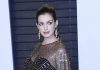 Anne Hathaway descarta dar el salto a la dirección y prioriza la consolidación de su carrera como actriz tras una prolífica racha de estrenos