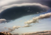 Huracán Isaías amenazâ las costas de Florida, Alabama y Misisipi con fuertës vientos y marejadas ciclónicas