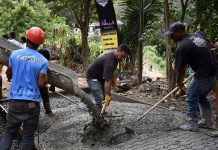 Autoridades coordinan trabajos de asfaltado y la recuperación integral de espacios comunitarios en la Cota 905