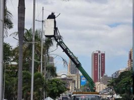Instalan tecnología LED de alta eficiencia para optimizar el alumbrado público en la avenida Bolívar