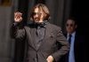 Johnny Depp regresa a la pantalla grande como Ebenezer Scrooge en la nueva película de Ti West