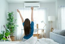 Dormir con el aire acondicionado encendido: riesgos, efectos en el cuerpo y recomendaciones