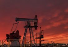 Desplome del petróleo Brent por debajo de $100 tras propuesta europea de liberar reservas