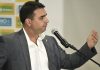 «Brasil necesita un cambio»: Flávio Bolsonaro ejerce su derecho al voto en las presidenciales