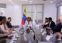 Defensoría del Pueblo y ACNUR firman acuerdo para proteger a refugiados, apátridas y retornados