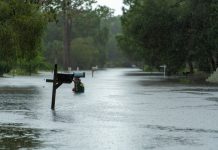 Ciudad Juárez sufrê severas inundaciones tras el paso de intensas lluvias, granizo y tormentas eléctricas en Chihuahua