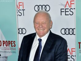 Anthony Hopkins debuta a los 88 años como compositor clásico con el lanzamiento de su sencillo «Bracken Road»