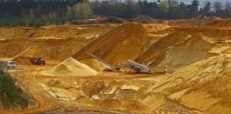 Gobierno entrega lote de maquinaria pesada en la Planta Chocó para impulsar la producción minera en Bolívar