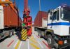 Transportistas independientes declaran paro indefinido y bloquean los accesos al puerto de San Antonio por alza de combustibles