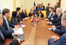 Venezuela y República Dominicana acuerdan miniserie de béisbol «La Revancha» tras encuentro bilateral en el Foro Mundial de la FAO