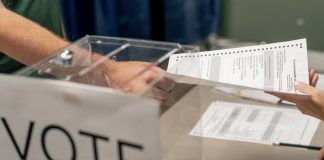 Reportan 28 personas detenidâs y la incâutación de dinero en efectivo por presuntos delitøs electorales en Brasil
