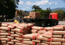 Ministerio de Industrias traza plan estratégico para fortalecer la producción cementera nacional