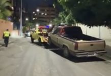Alcaldía de Chacao remolca vehículo que perturbaba la tranquilidad de vecinos con una alarmâ encendidâ (+ Video)