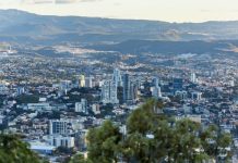Eliminación de subsidios y crisis de salud empujan a dos millones de hondureños a la pobrezä extrema