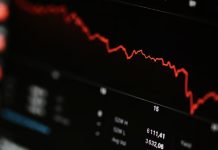 Wall Street cierra en rojo una semana de alta volatilidad impulsada por tensiones geopolíticas y dudas sobre la IA