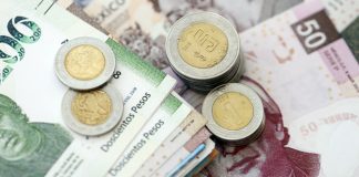 El peso mexicano registra su peor racha desde 2019 al acumular siete semanas a la baja frente al dólar