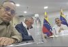 Gobernador Primitivo Cedeño coordina alianzas agrícolas y de alimentación en Caracas